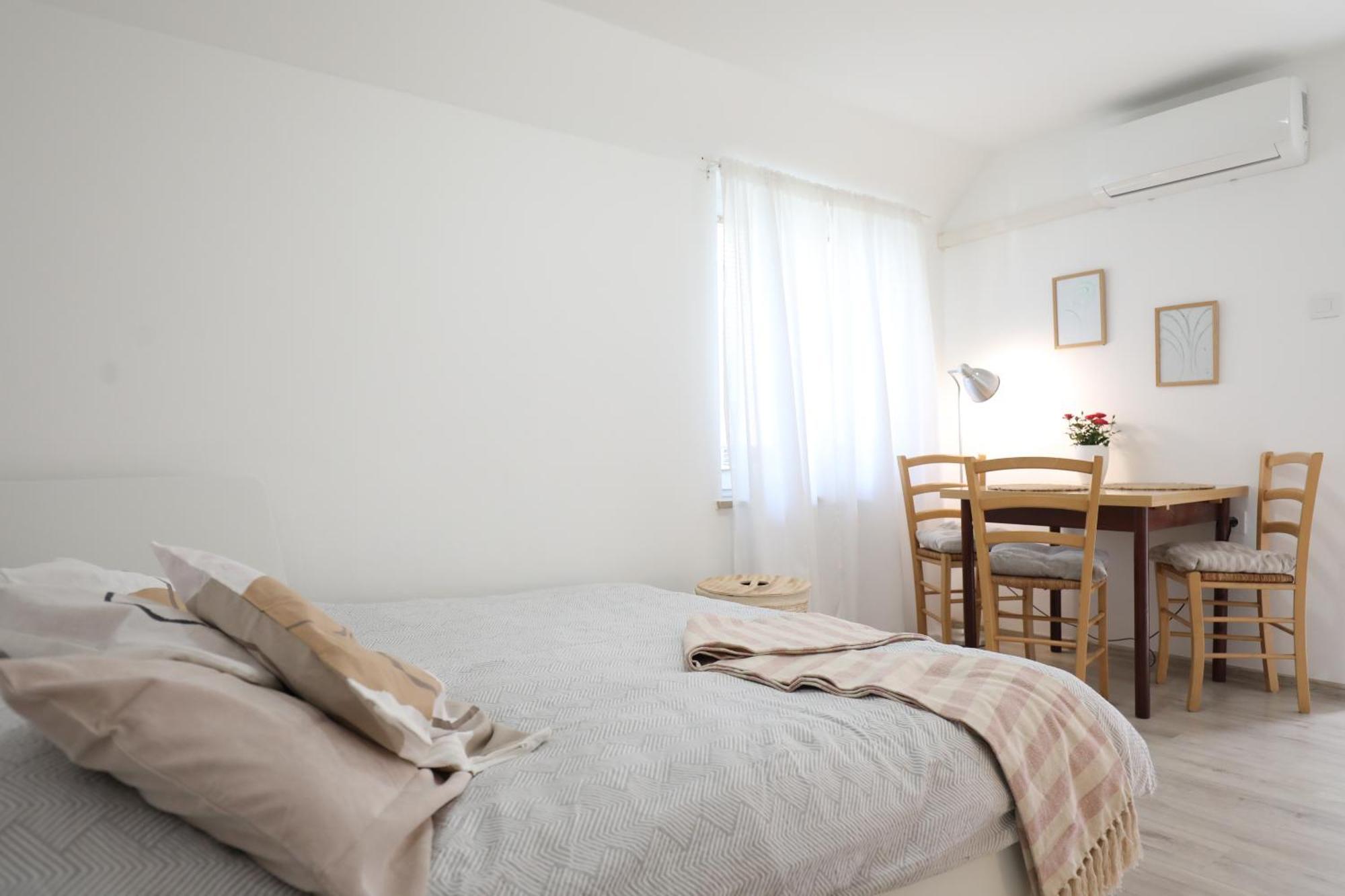 Apartment Mir Pula Extérieur photo